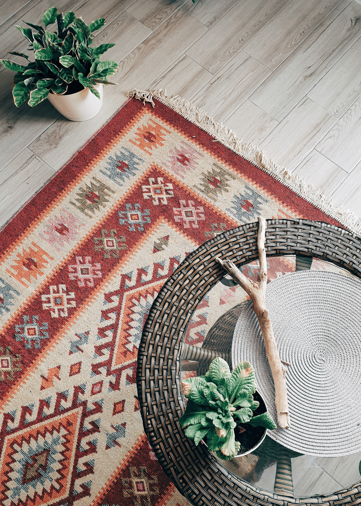 Machine washable rugs and runners